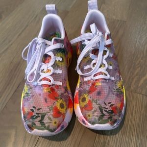 Nobull running shoes Floral design